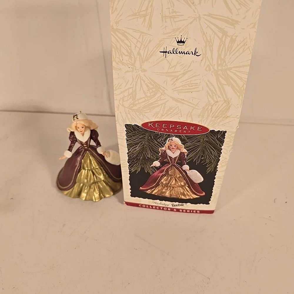 Hallmark‎ Keepsake Ornament Holiday Barbie Collector's Series 1996 Christmas